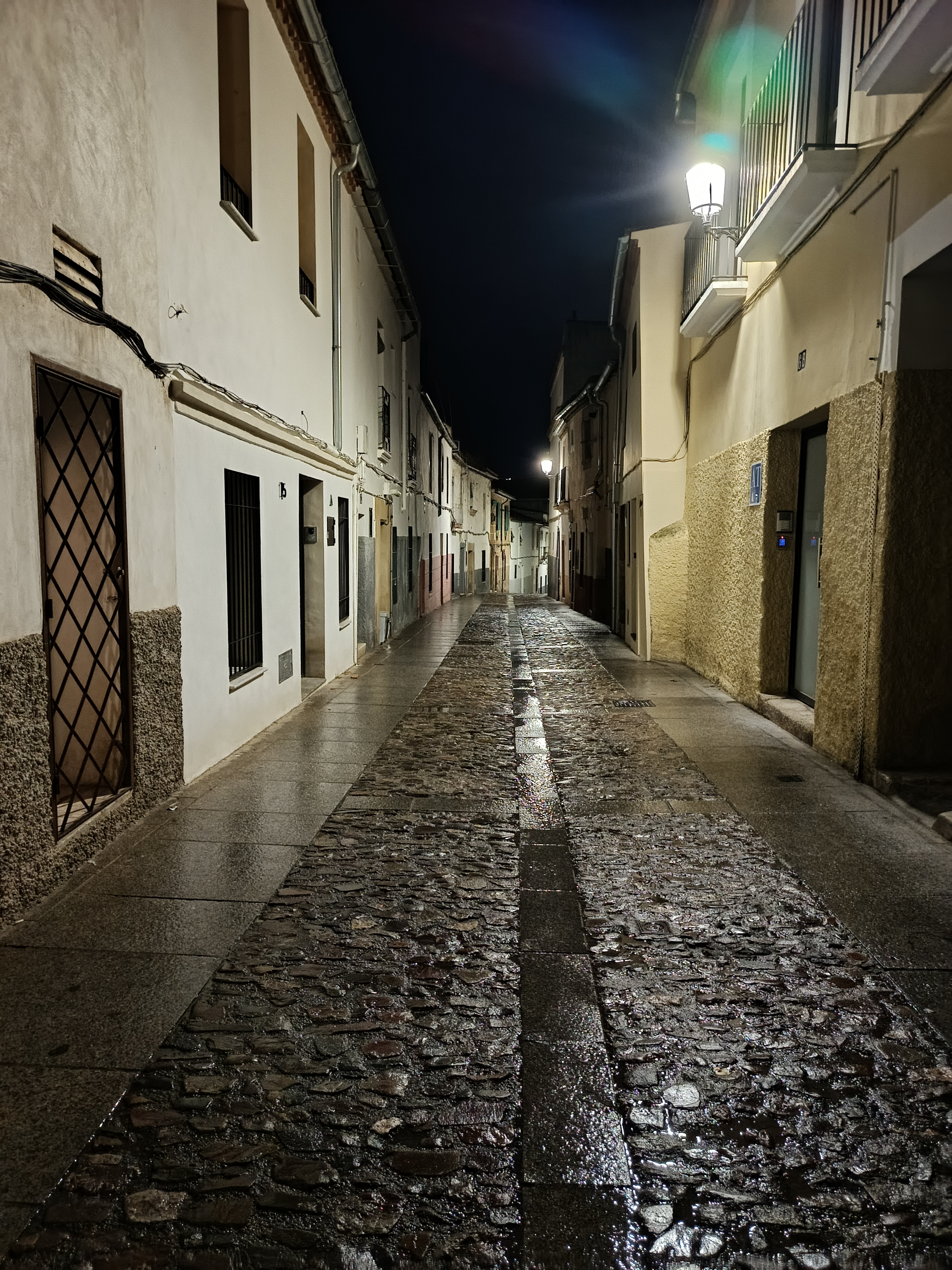 1 hari di Caceres